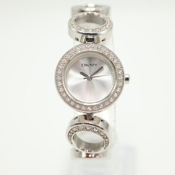 DKNY Womens Silver Tone Jeweled 24mm Watch Circle Link Bracelet w New Battery - Picture 5 of 14